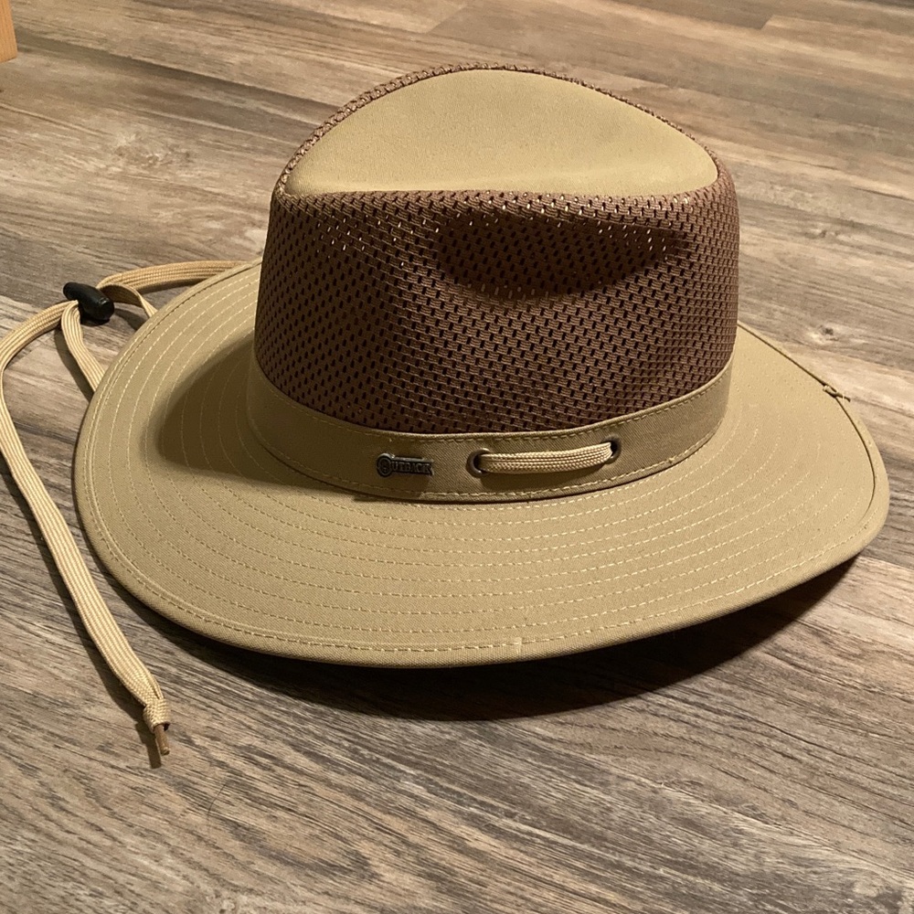 Outback Trading Co Canvas River Guide with Mesh - 1476